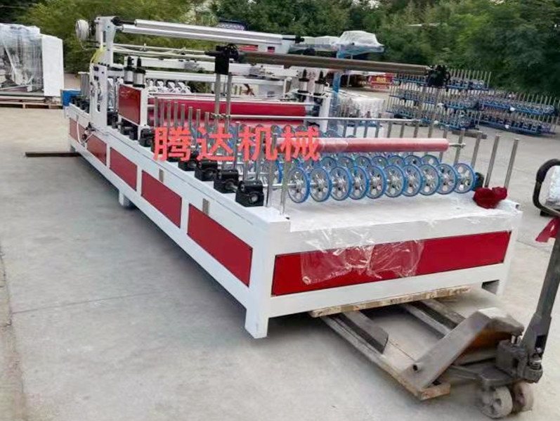 1300型PUR熱膠包覆機(jī)